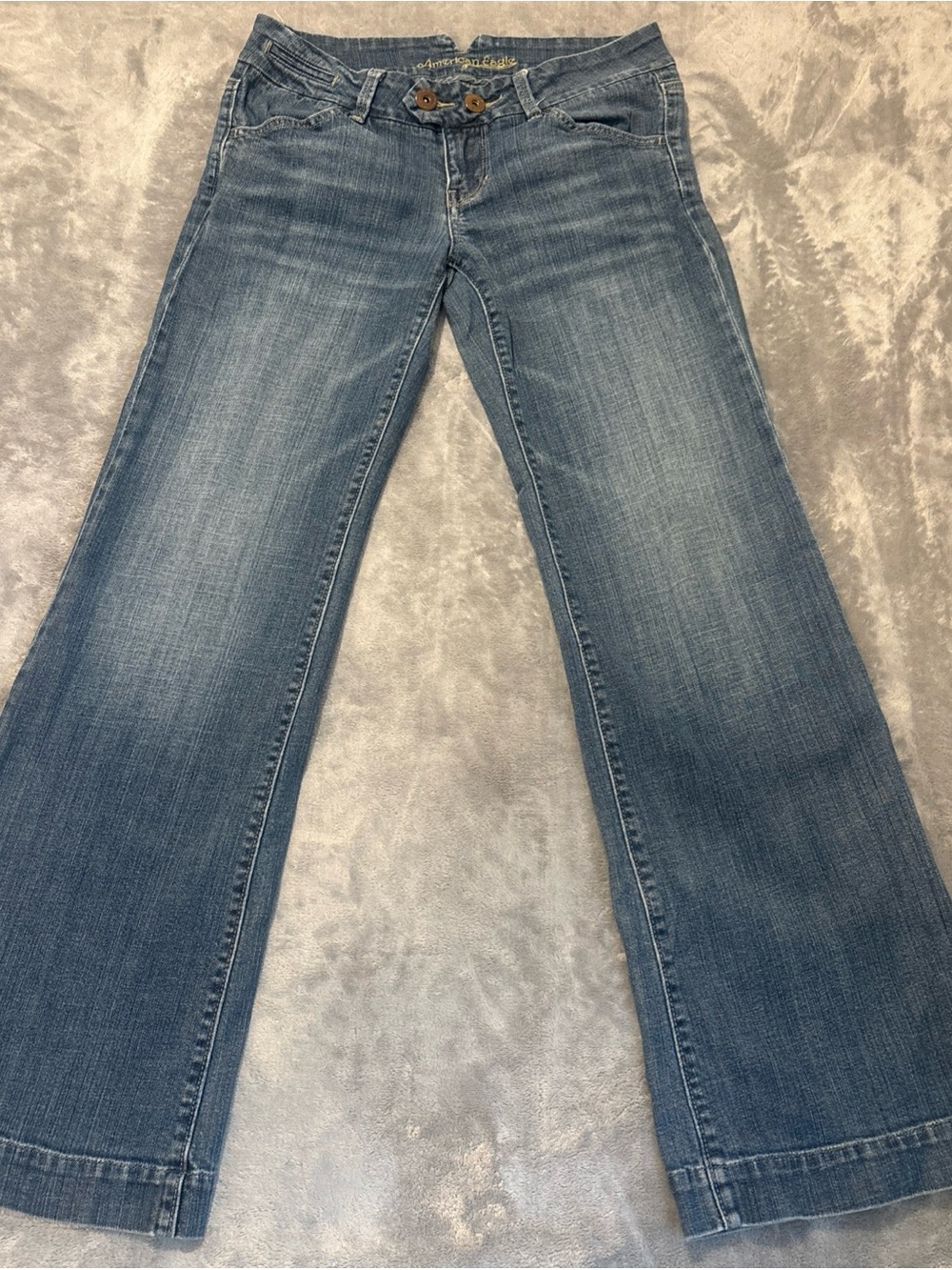 Y2K Low Rise Medium Wash American Eagle Bootcut Jeans V Notch Waistband Size 6